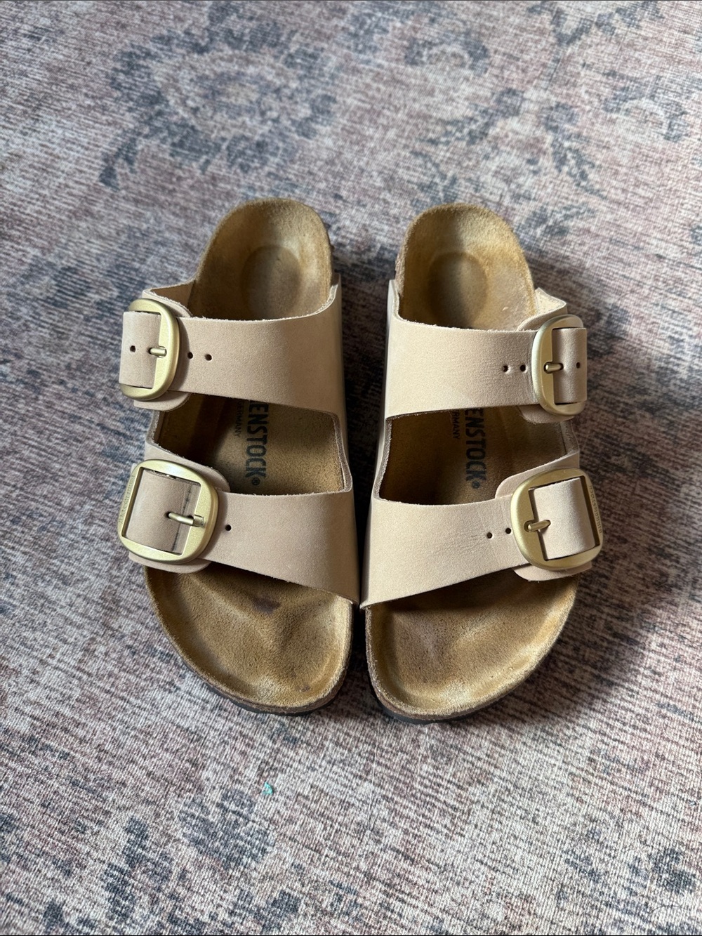 Birkenstock Women’s Big Buckle Arizona Sandals in Beige